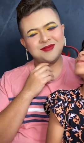 Bocil 5 Tahun Makeover Sang Ayah Jadi Princess, Hasil Riasannya di Luar Dugaan, Netizen: Calon MUA Hebat!