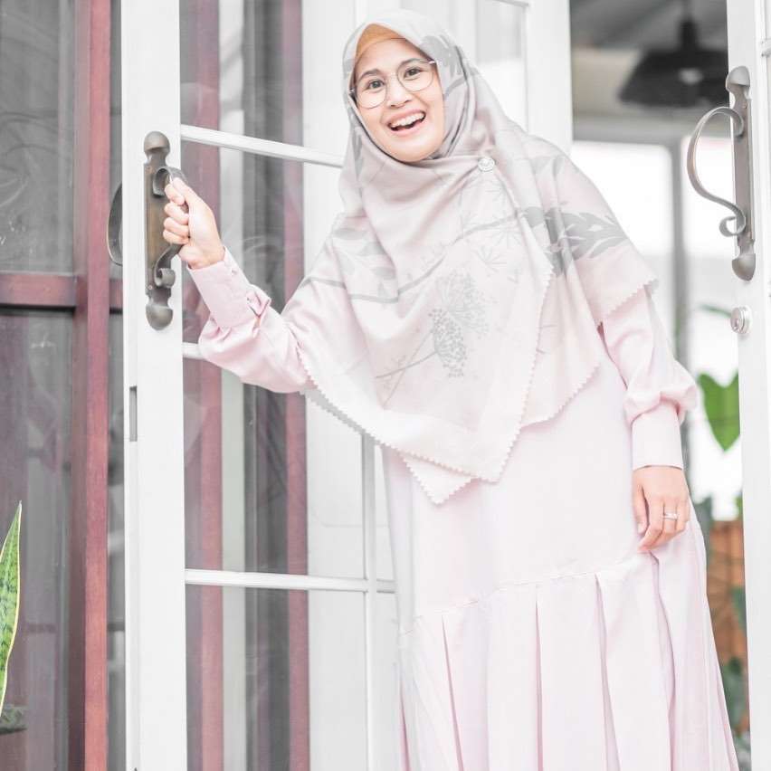 Potret Wiwin Supiyah Mantan Istri Motivator Dewa Prayoga, Sempat Ungkap Pesan Tersirat `Tak Bisa Kah Laki-laki Cukup dengan Satu Perempuan?