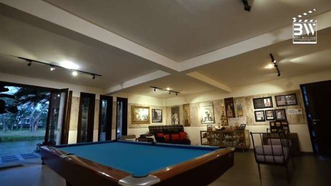 Rumah Artis ini Punya Danau & Lapangan Golf Pribadi, Dijuluki Sultan Malang, Raffi Ahmad Tak Ada Apa-Apanya, Ini Potretnya