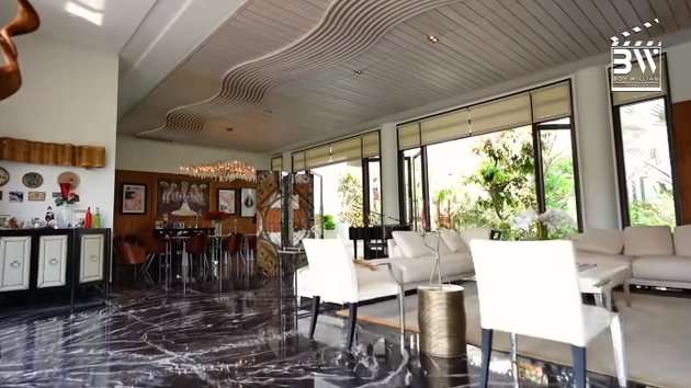 Rumah Artis ini Punya Danau & Lapangan Golf Pribadi, Dijuluki Sultan Malang, Raffi Ahmad Tak Ada Apa-Apanya, Ini Potretnya