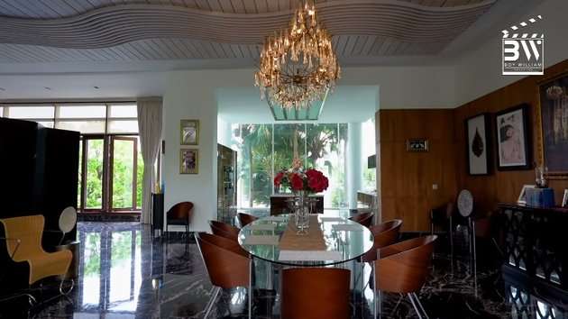 Rumah Artis ini Punya Danau & Lapangan Golf Pribadi, Dijuluki Sultan Malang, Raffi Ahmad Tak Ada Apa-Apanya, Ini Potretnya