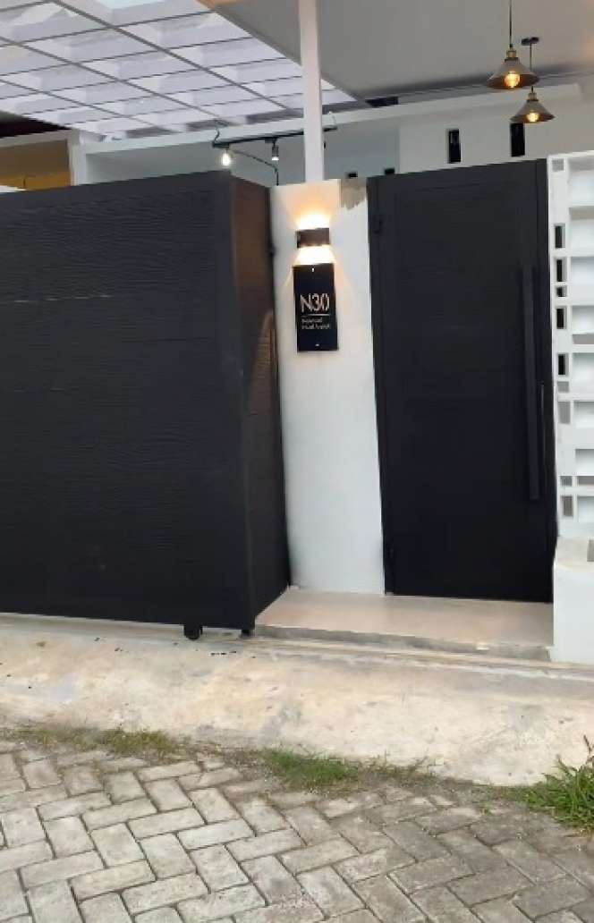 Transformasi Rumah Subsidi Usai Direnovasi, Tak Disangka Hasilnya Bak Villa Mewah!