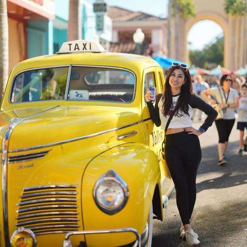 OOTD Nisya Ahmad yang Dijuluki Hot Mom, Gak Kalah Sama Syahnaz