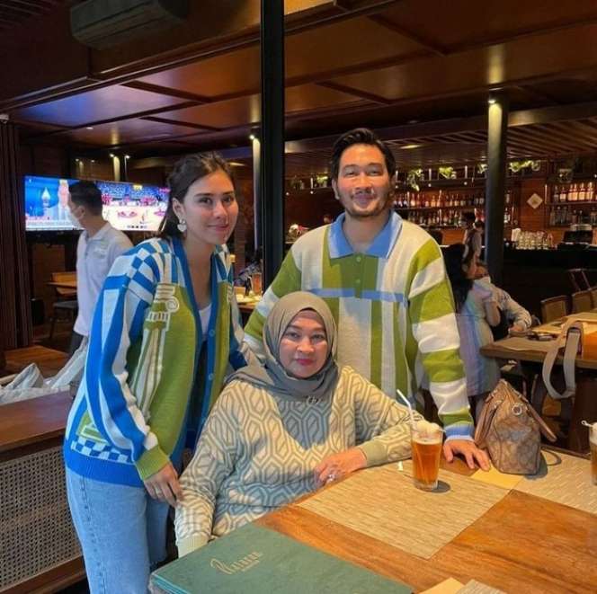 10 Potret Mertua Syahnaz Sadiqah yang Ternyata Tajir Melintir, Akui Takut Tahu Kelakuannya!