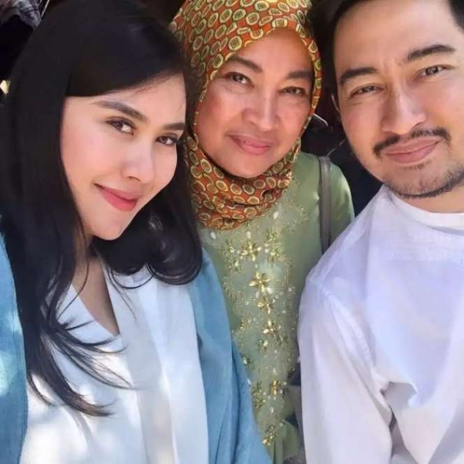 10 Potret Mertua Syahnaz Sadiqah yang Ternyata Tajir Melintir, Akui Takut Tahu Kelakuannya!