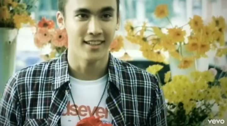 8 Potret Lawas Rendy Kjaernett Jadi Model Video Klip Gita Gutawa, Netizen: Emang Cakep Selera Syahnaz!