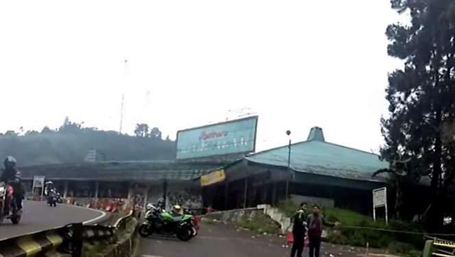Rumah Makan Terbengkalai Ini Dulunya Jadi Ikon Kawasan Wisata Populer, Kini Kondisinya Memprihatinkan!