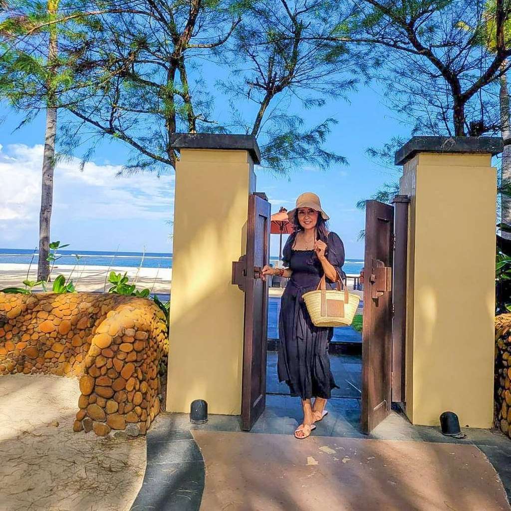 Potret Lies Samudra Ibu Mertua Momo Geisha yang Awet Muda, Sering Bergaya Layaknya ABG