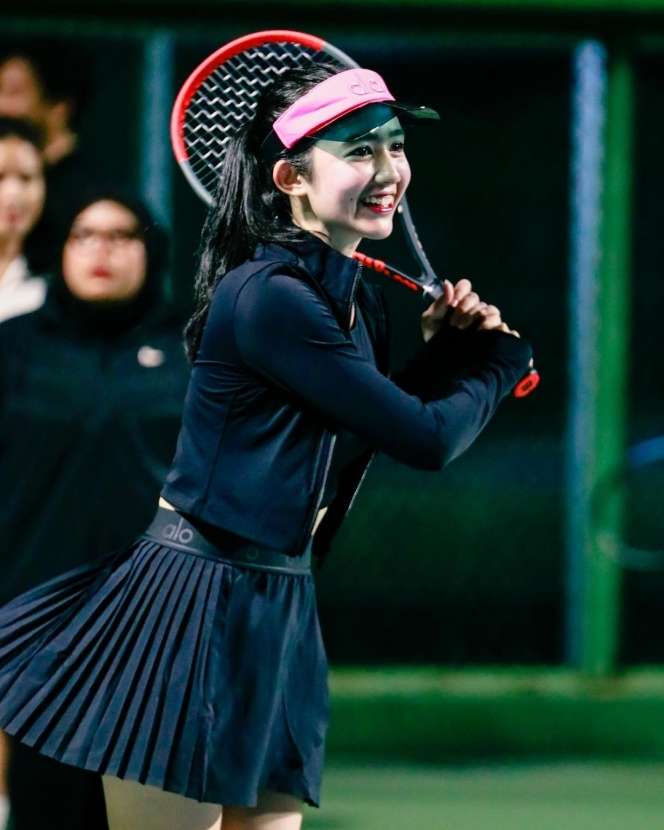 Potret Febby Rastanty Tampil Stunning Bermain Tenis, Netizen Salfok Sama Bagian Ini: 'Tenis tapi Bukan Tiba-tiba'