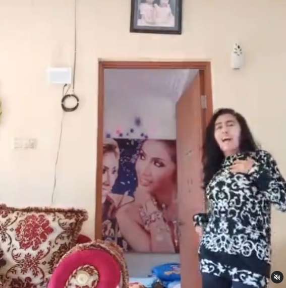 10 Potret Rumah Tessa Mariska, Artis Lawas yang Viral Nyanyi `Yu Brik My Hat Brik My Haf`, Jauh dari Mewah!