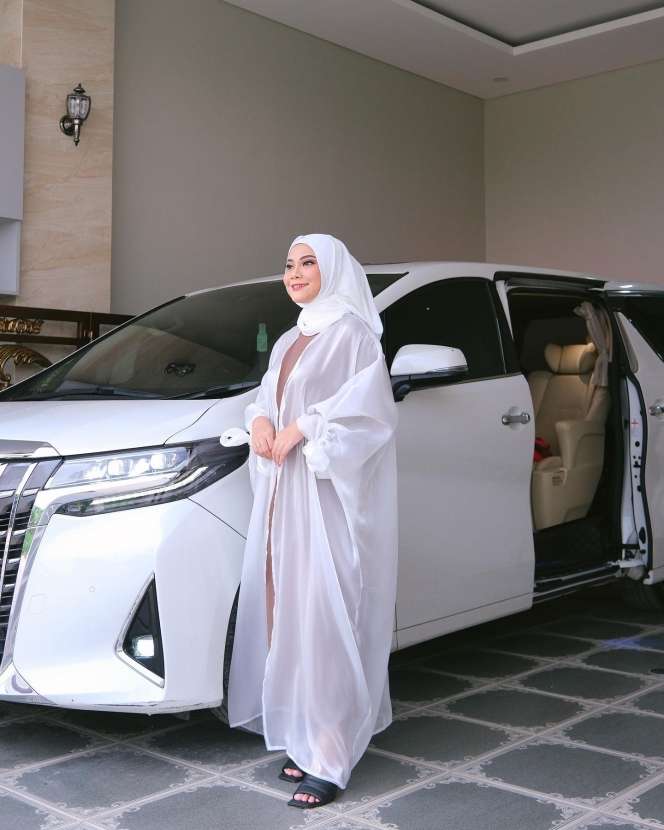 Potret Rumah Mewah Hanum Mega yang Viral Usai Bongkar Perselingkuhan Sang Suami dengan Adik Kelas!