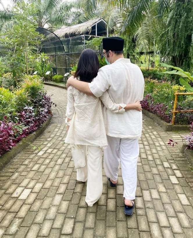 10 Potret Rumah Raline Shah di Kampung, Ada Kebun Binatang Pribadi, Netter: Ini Baru Keluarga Sultan!