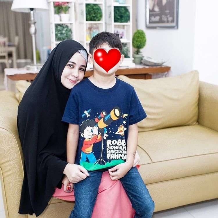 Miris! 10 Artis Bercerai Saat Sedang Hamil, Terbaru Hanum Mega Bongkar Dugaan Perzinahan Suami