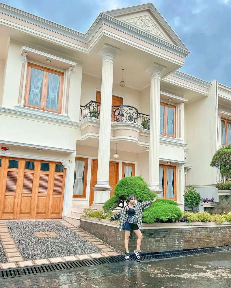 12 Adu Mewah Rumah Fuji VS Marsha Aruan, Kini Akrab Bak Bestie, Masih Tajir Sang Selebgram?