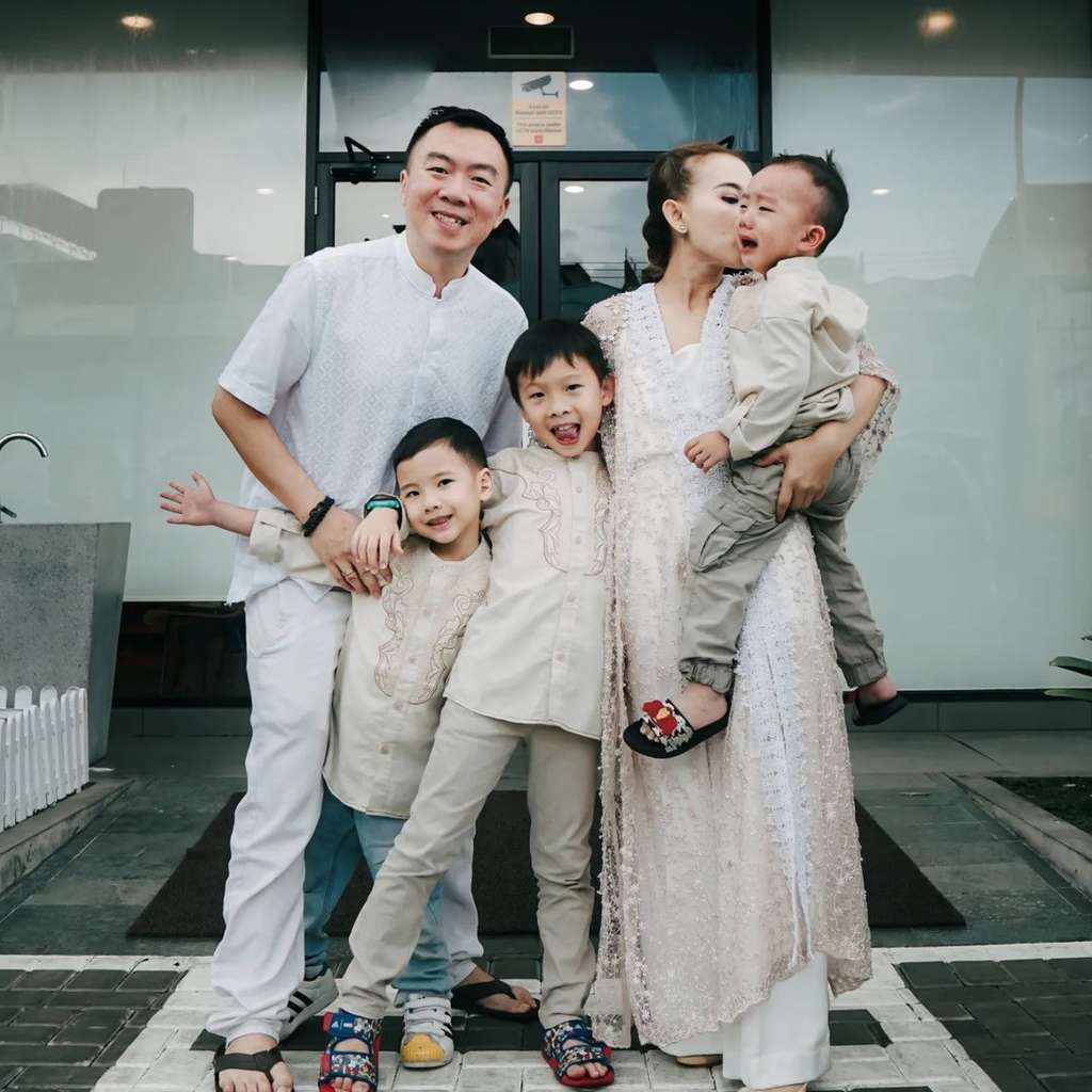 Jarang Muncul di TV, Potret Terbaru Winda Viska Pemeran Saschya Sitkom OB, Makin Body Goals 