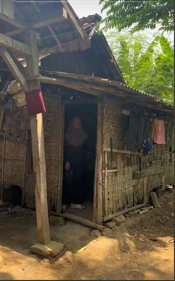 Tiktoker Cantik Ini Dihujat Punya Gaya Elite Tapi Rumah Sulit, Kini Bungkam Haters dengan Cara Terbaik!