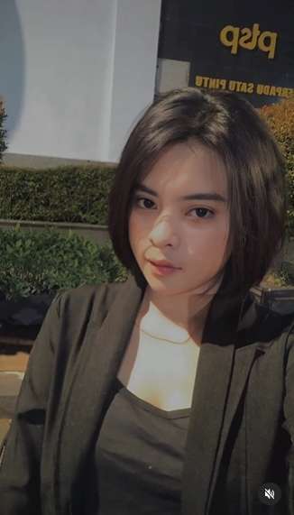 Viral Satpam Cantiknya Bak Bidadari, Ternyata Dulu Gagal Jadi Polwan, Lihat Potretnya Auto Terpikat