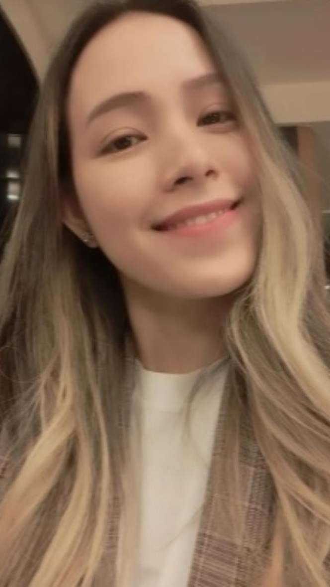 Potret Penampilan Terbaru Lady Nayoan yang Bikin Rendy Kjaernett Nyesel!