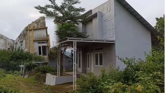 Penampakan Puluhan Rumah Mewah Terbengkalai yang Sengaja Ditinggal Pemiliknya, Kini Sisakan Aura Seram!