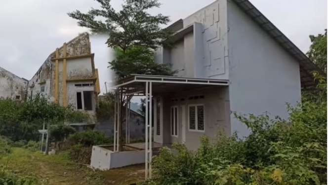 Penampakan Puluhan Rumah Mewah Terbengkalai yang Sengaja Ditinggal Pemiliknya, Kini Sisakan Aura Seram!