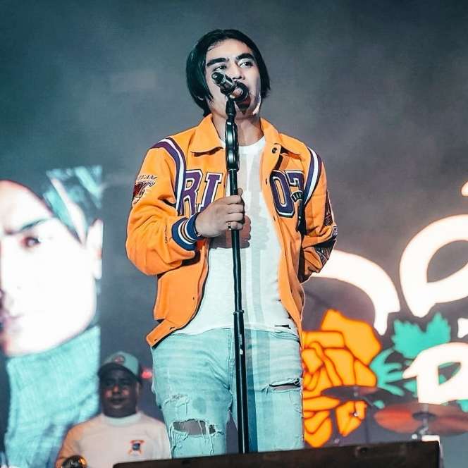 Vokalis Band Ternama Ini Dulu Pernah Hidup di Jalanan Hingga Tak Makan Nasi Dua Hari, Kini Sukses Gelar Konser di Luar Negeri!