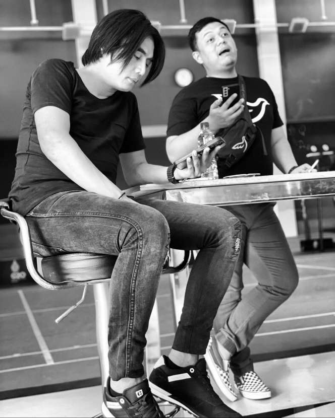 Vokalis Band Ternama Ini Dulu Pernah Hidup di Jalanan Hingga Tak Makan Nasi Dua Hari, Kini Sukses Gelar Konser di Luar Negeri!