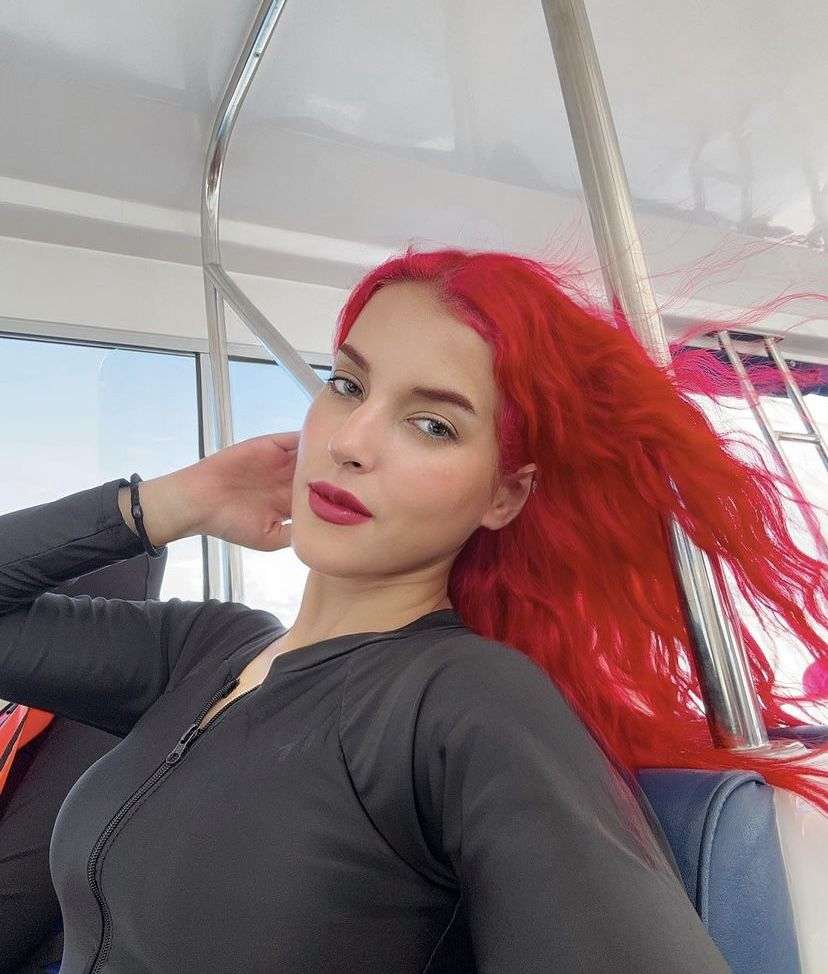 Potret Tasya Farasya Snorkeling di Maldives 'Bareng' Ikan Hiu 