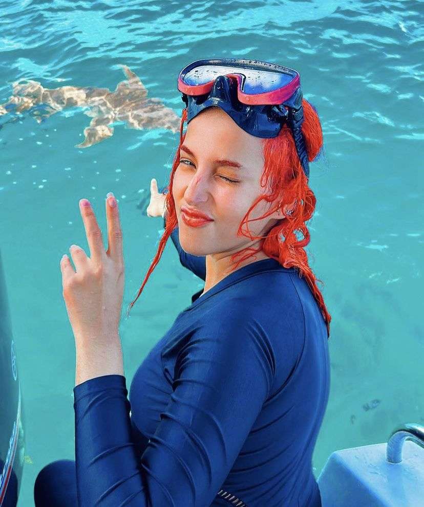 Potret Tasya Farasya Snorkeling di Maldives 'Bareng' Ikan Hiu 