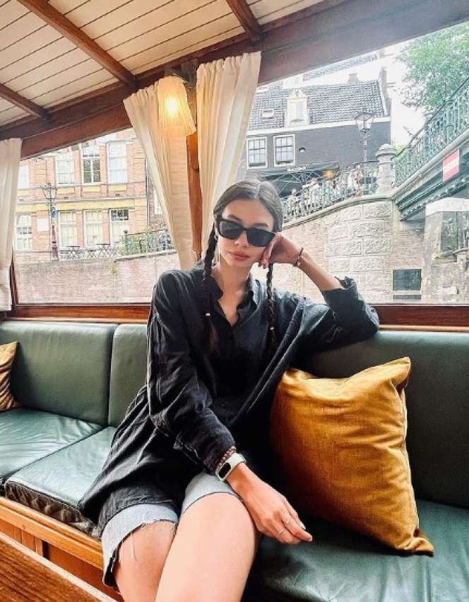 Bocah Berdarah Jepang ini Kini Artis Top & Super Cantik, Disebut Mirip Lisa Blackpink, Rumahnya Bak Istana Eropa, Ini Potretnya