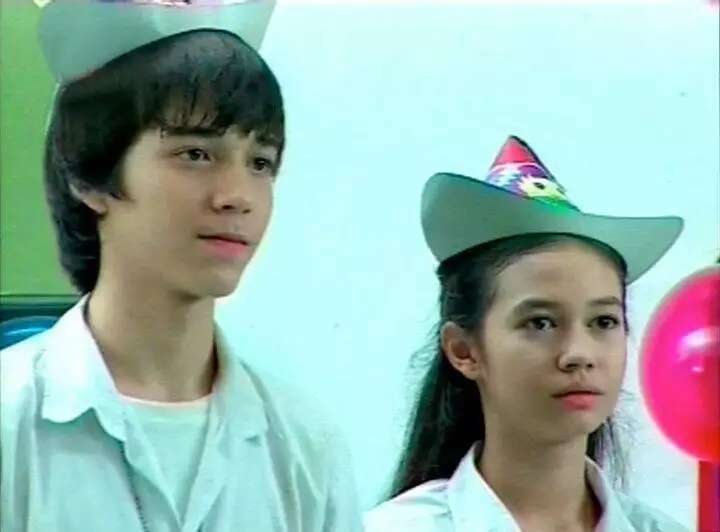 Bocah Berdarah Jepang ini Kini Artis Top & Super Cantik, Disebut Mirip Lisa Blackpink, Rumahnya Bak Istana Eropa, Ini Potretnya