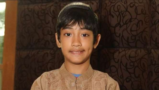 Bocah ini Anak Artis & Ustaz Ternama, Ayahnya Wafat, Rumah Dibakar Orang, Kini Jadi Aktor Ganteng dan Top Abis, Ini Potretnya