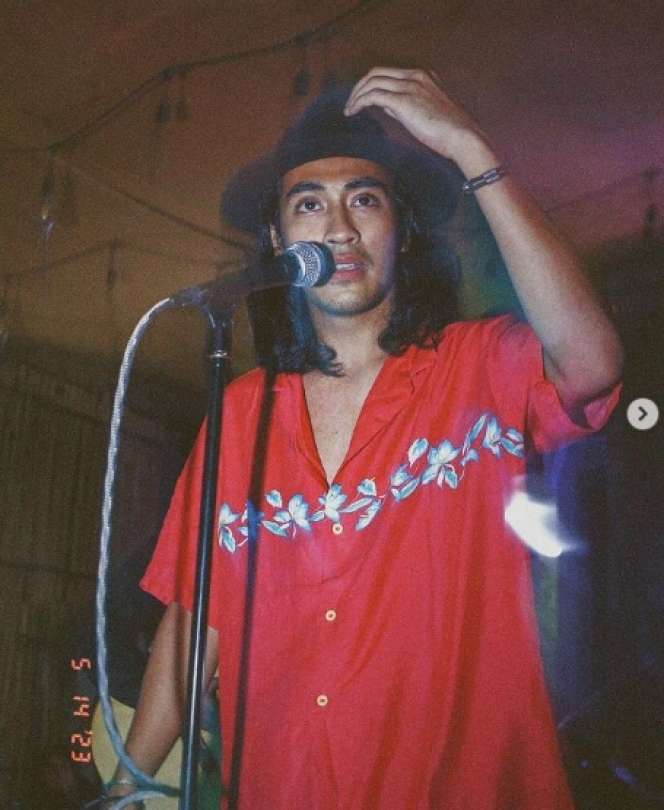 Bocah ini Anak Artis & Ustaz Ternama, Ayahnya Wafat, Rumah Dibakar Orang, Kini Jadi Aktor Ganteng dan Top Abis, Ini Potretnya