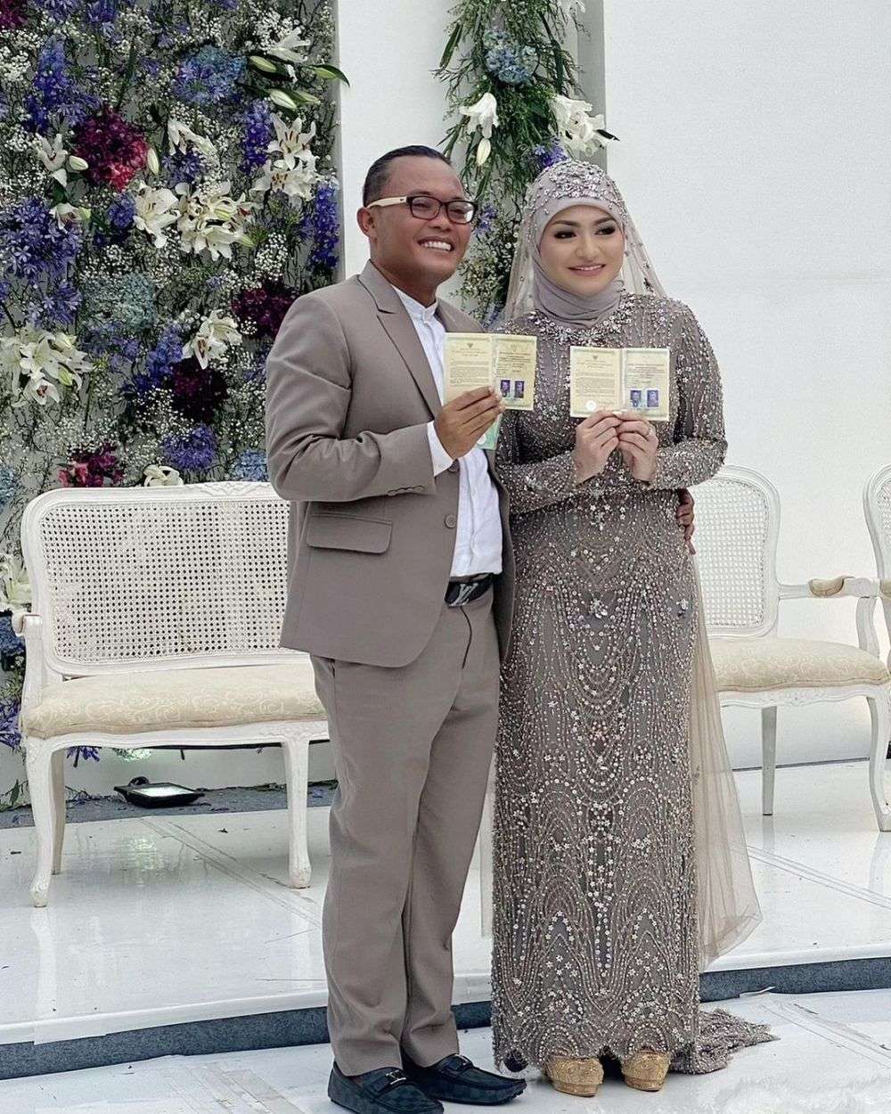 Sederet Artis yang Nikah Terpaut Usia Jauh hingga Berujung Cerai