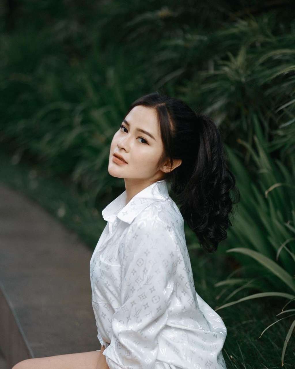 Potret Pacar Baru Denny Caknan, Bella Bonita yang Hobi Olahraga Berkuda