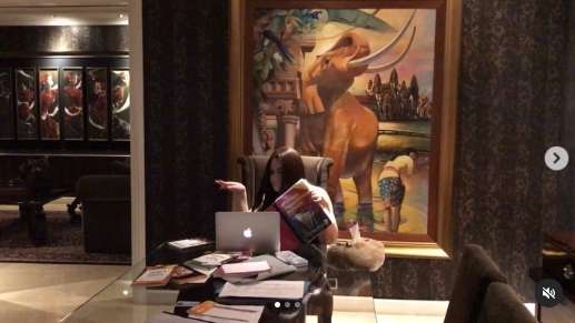 8 Potret Rumah Cornelia Agatha, Pemeran Sarah `Pacar Si Doel`, Mewah Bak Hunian Aktris Hollywood!