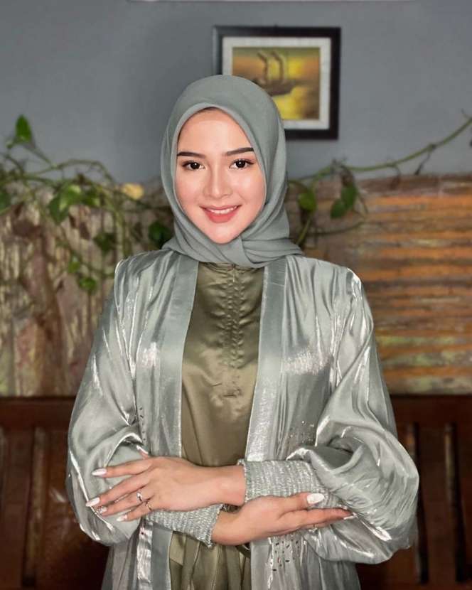 Jelang Nikah dengan Denny Caknan, Potret Bella Bonita Tampil Berhijab