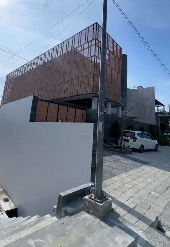 10 Adu Mewah Rumah Denny Caknan VS Happy Asmara, Ditinggal Nikah Mantan, Siapa Lebih Tajir Melintir?