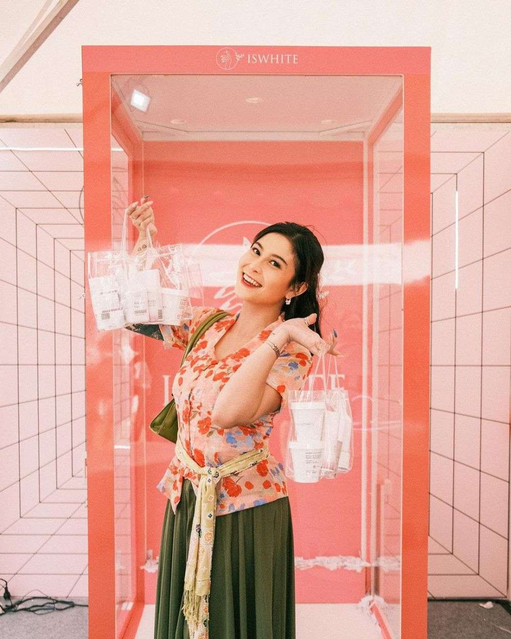 Potret Sederet Artis Pacaran sama Brondong Berakhir Putus
