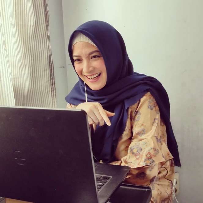 Potret Artis yang Tinggalkan Dunia Hiburan, Ada yang Jadi Tukang Giling Jagung