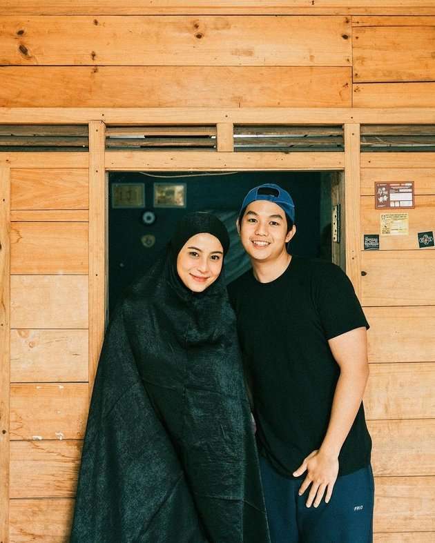 Sempat Gagal Nikah, Awkarin Punya Pacar Baru, Beda Keyakinan