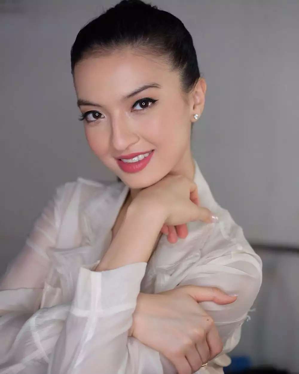 Bocil Gemas ini Kini Jadi Artis Papan Atas, Cantik & Kaya Raya, Rumahnya Ada Kebun Binatang, Lihat Potretnya