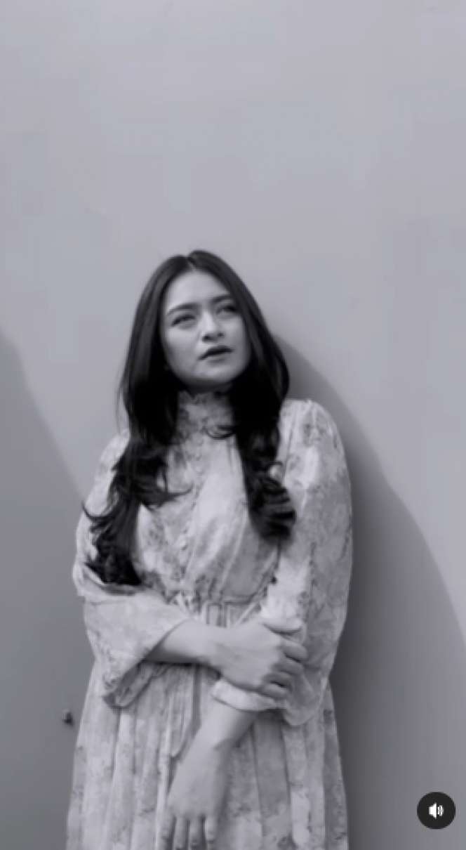 10 Potret Terbaru Nathalie Holscher usai Putuskan Lepas Hijab, Netizen: Jujur Lebih Cantik Pakai