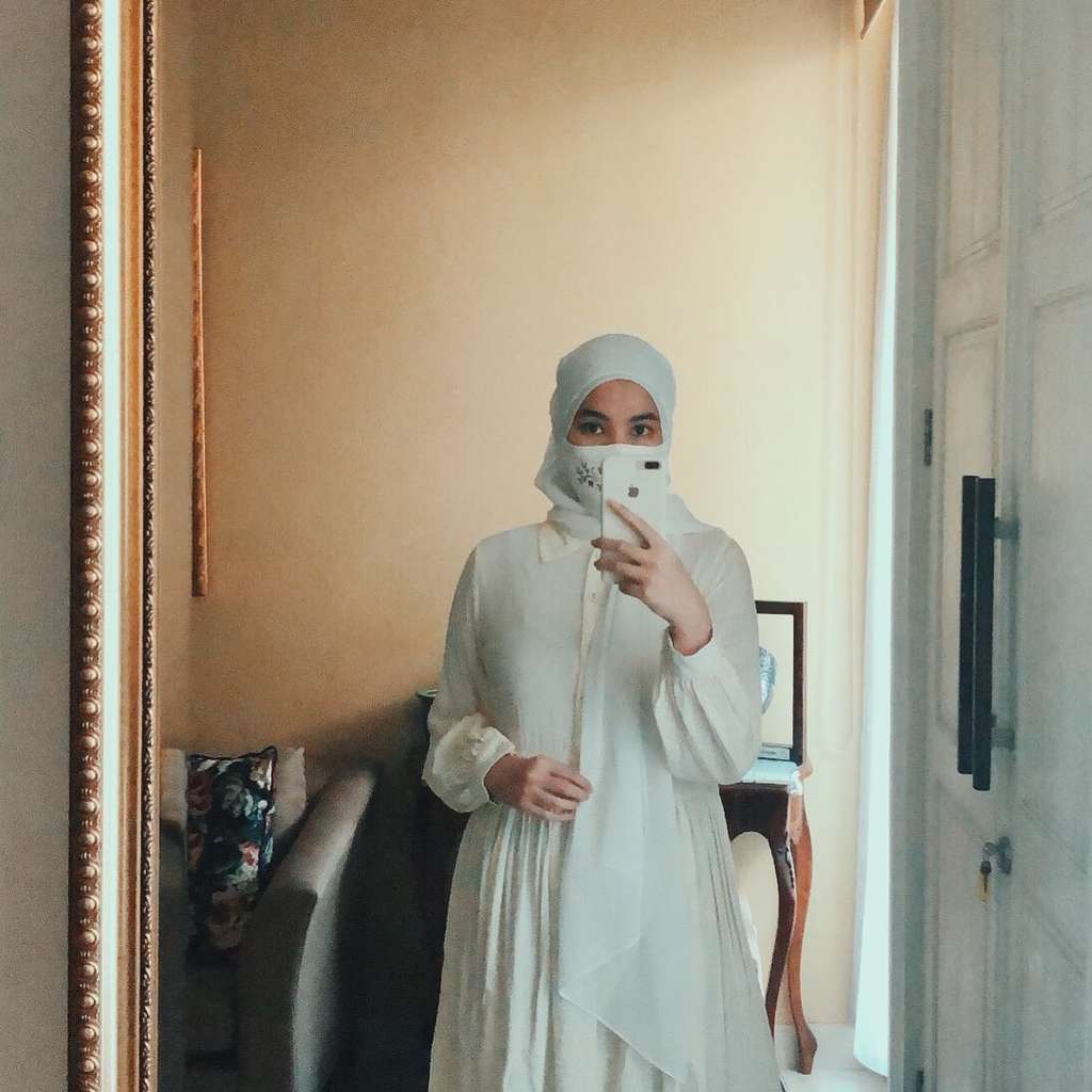 Calon Suami Lebih Pilih `Among Tamu` Untuk Dinikahi, Nasib Selebgram Cantik Ini Begitu Pilu, Kini Hidupnya Berubah Drastis!