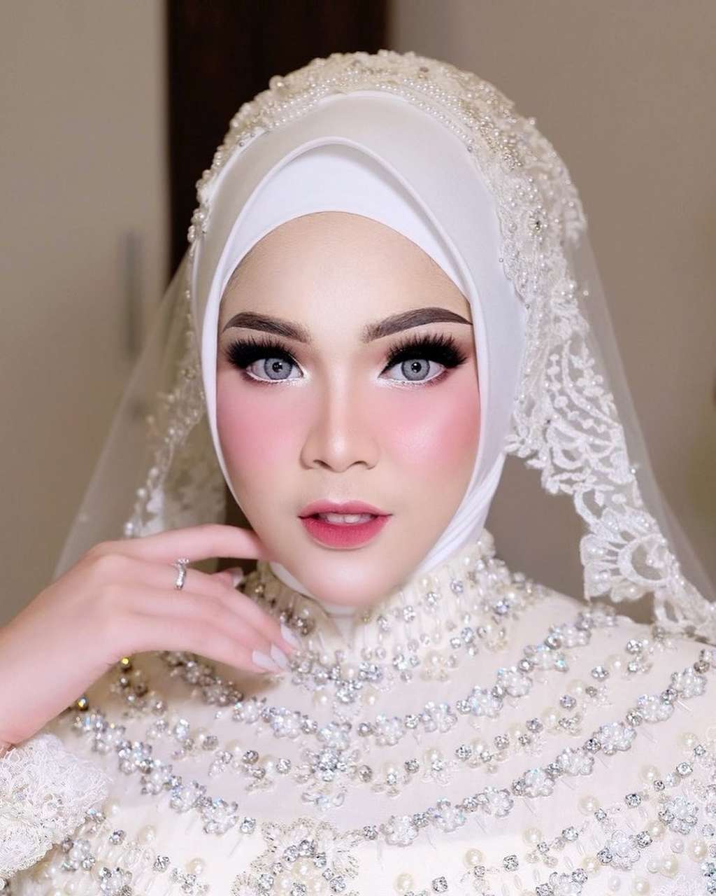 Calon Suami Lebih Pilih `Among Tamu` Untuk Dinikahi, Nasib Selebgram Cantik Ini Begitu Pilu, Kini Hidupnya Berubah Drastis!
