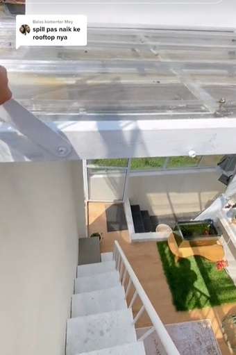 Potret Rooftop Unik Dalam Rumah Ini Bikin Jantung Ketar-ketir, Seperti Lagi Main Minicraft!