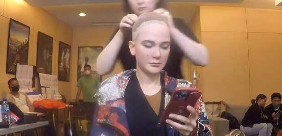 Potret Transformasi Luna Maya Jadi Suzzanna, Makeup 4 Jam Hasilnya Plek Ketiplek