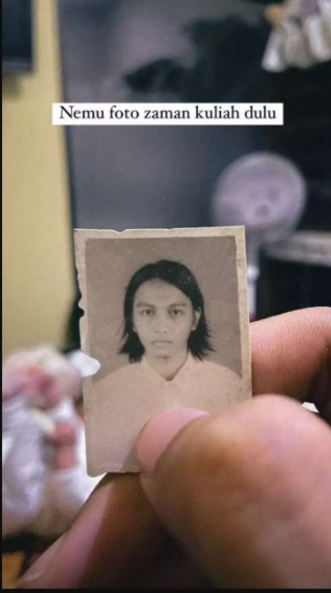 Potret Pasfoto Selebriti Saat Masih Kuliah, Penampilan Arya Saloka Bikin Pangling!
