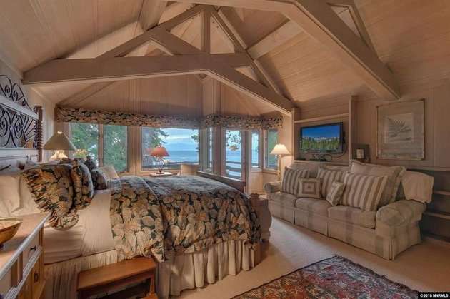 Potret Rumah Mewah CEO Facebook Mark Zuckerberg di California Seharga Rp800 Miliar
