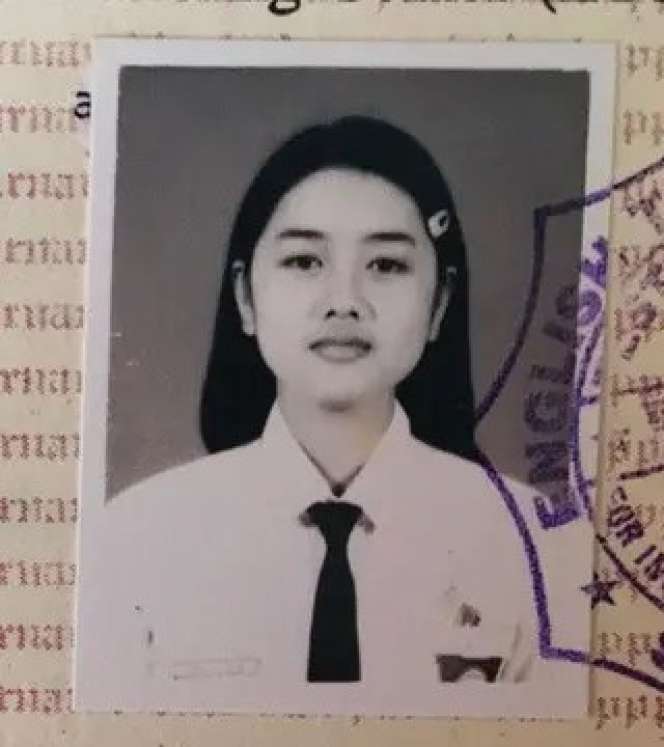 Jarang Tersorot! Pasfoto Pedangdut saat Sekolah Ini bak Beda Orang
