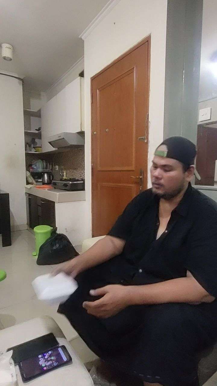 Tak Lagi Syuting dan Jatuh Miskin, Deretan Seleb Ini Tinggal di Rumah Sederhana, Hunian Aldi Taher Bikin Salfok!
